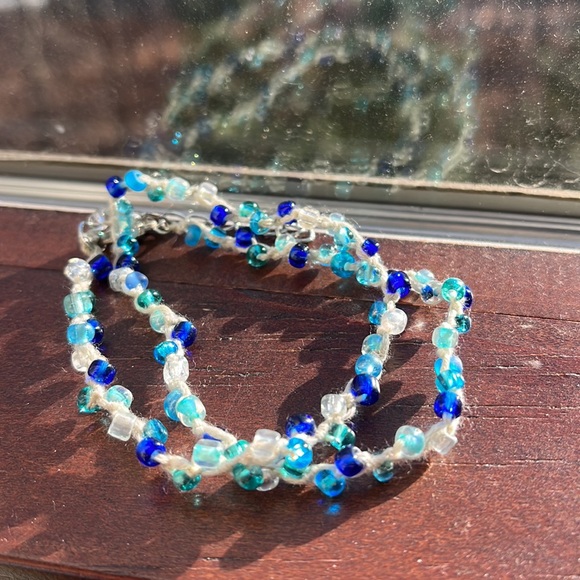 Handmade seed bead necklace - Picture 2 of 4